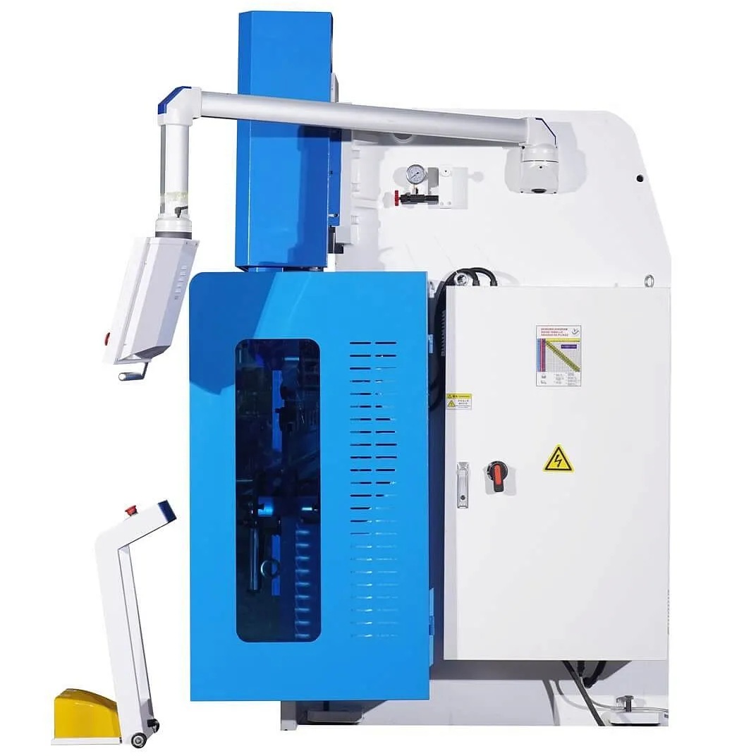 Гидравлический листогибочный пресс MetalTec HBM 80/2500C с ЧПУ контроллером TP10SФото 4208-08.jpg