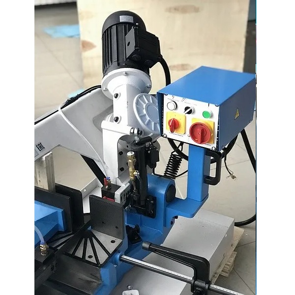 Ручной ленточнопильный станок по металлу MetalTec BS 250 FHФото 4246-04.jpg