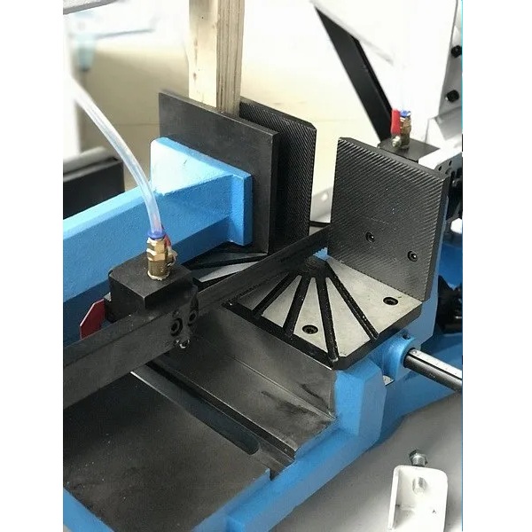 Ручной ленточнопильный станок по металлу MetalTec BS 250 FHФото 4246-12.jpg
